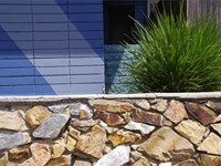 Mitos y verdades sobre el cambio de color de la piedra por el sol