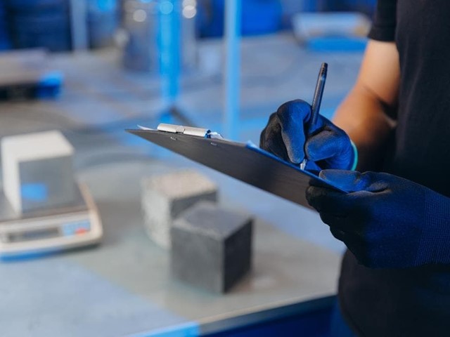 Técnicas avanzadas en la creación de suelos de pizarra y cuarcita